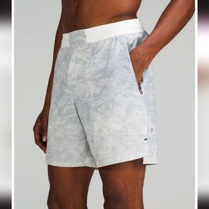 Lululemon Men's License to Train 7" linerless